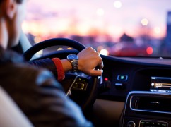奔馳事件根源還需進(jìn)一步深挖