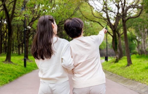圖怪獸_婦女節(jié)卡通插畫公眾號首圖